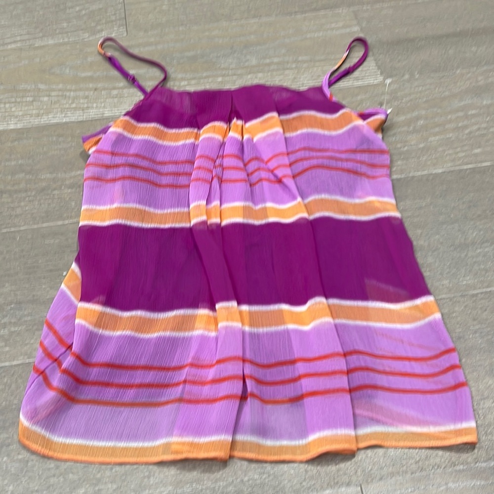 Brand new New York and company sleeveless dressy top